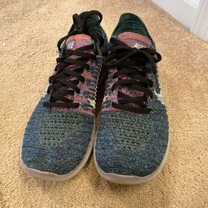 Nike flynites women’s